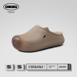 Capybara Slippers - Grey